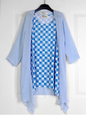 Patterned Printed Fashion Tops W/ Coconut Buttons and Cardigan Set (CL1173LBLU+CL167824) Patterned Printed Fashion Tops W/ Coconut Buttons and Cardigan Set (CL1173LBLU+CL167824)